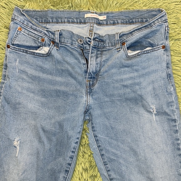Levi’s Low Rise Boyfriend Jeans - Picture 2 of 6